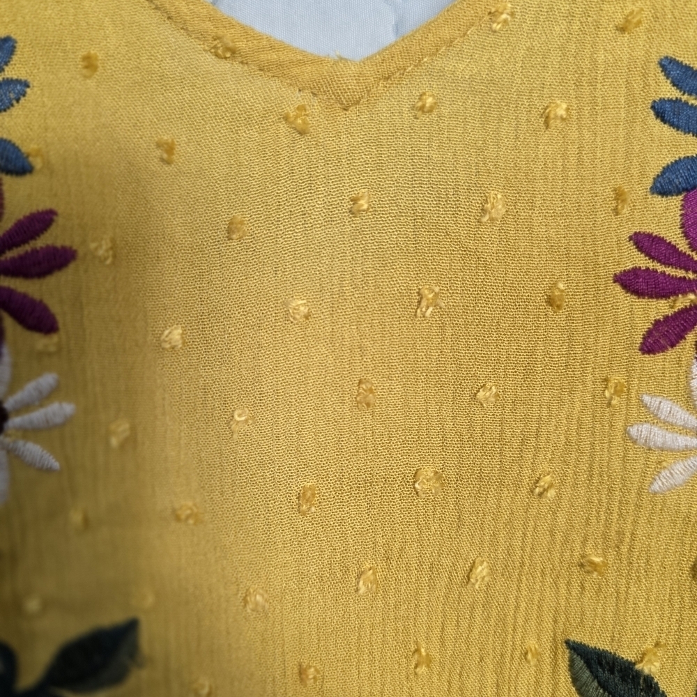 Umgee Floral Embroidered Mustard Blouse Sz M - Picture 2 of 10